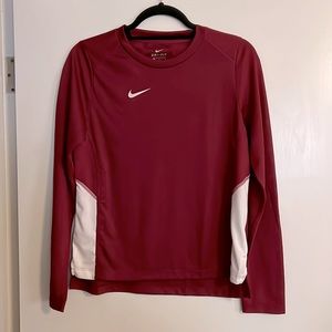 NWT Nike Dry Fit Women’s Long Sleeve